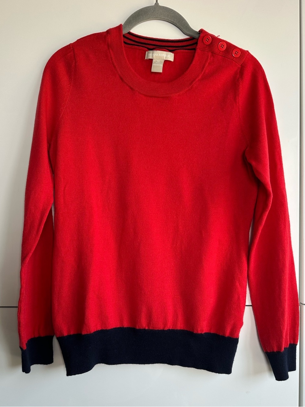 Banana Republic Women’s Red Sweater Extra Fine Merino Wool Medium Colorblock